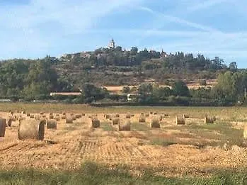 Frühstückspension Domaine De Pradaous 3*