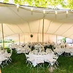 Domaine De Pradaous 3*