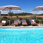 Domaine De Pradaous 3* Reillanne