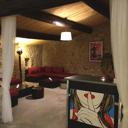 Domaine De Pradaous 3*