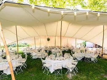 Domaine De Pradaous 3*