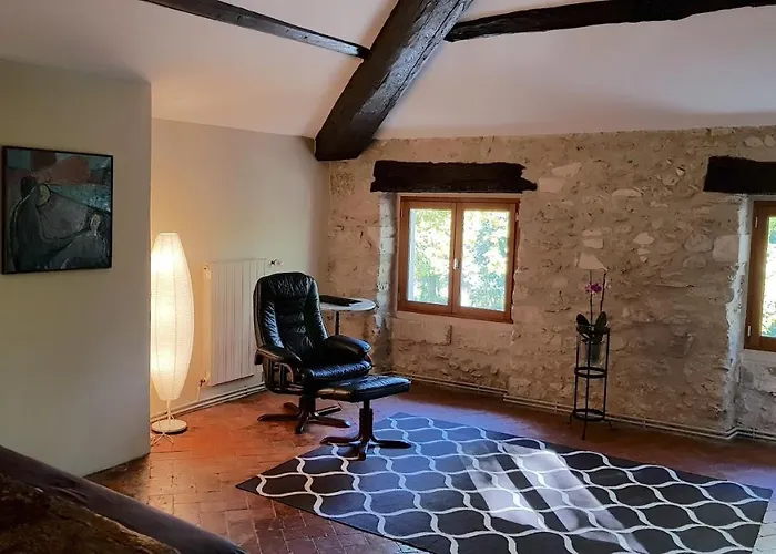 Domaine De Pradaous 3*